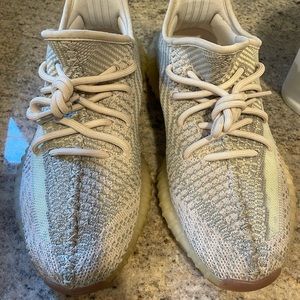 Yeezy Boost 350 V2